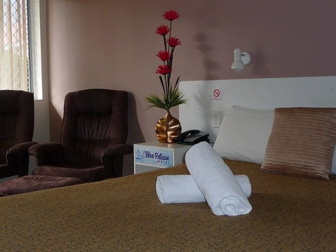Blue Pelican Motel - VIC Tourism 1