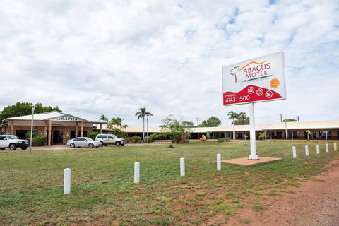 Abacus Motel Mount Isa - VIC Tourism 1