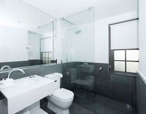 Peppers Gallery Hotel, Canberra - VIC Tourism 1