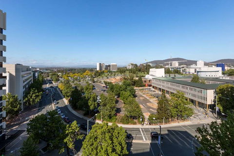 Nesuto Canberra Apartment Hotel - VIC Tourism 1