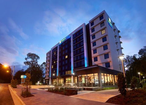 Holiday Inn Express Sydney Macquarie Pk - VIC Tourism 1