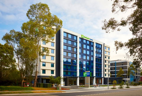 Holiday Inn Express Sydney Macquarie Pk - VIC Tourism 2