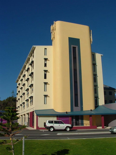 Ocean Beach Hotel - VIC Tourism 0