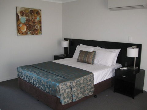 Royal Motel Miles - VIC Tourism 2