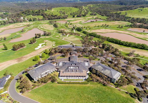 Yarra Valley Lodge - VIC Tourism 2