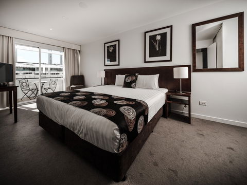 Salamanca Suites - VIC Tourism 2