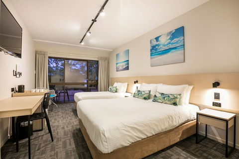 Kawana Waters Hotel By NightCap - VIC Tourism 2