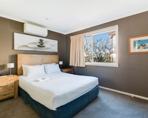 Aqualuna Beach Resort - VIC Tourism 2