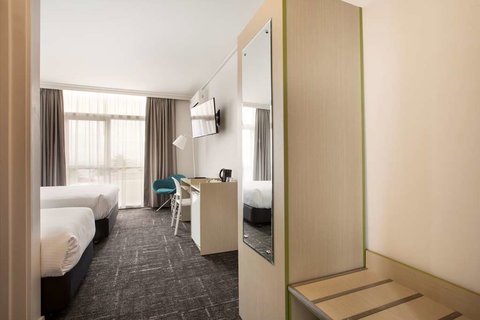 Nightcap at Sandringham Hotel - VIC Tourism 0