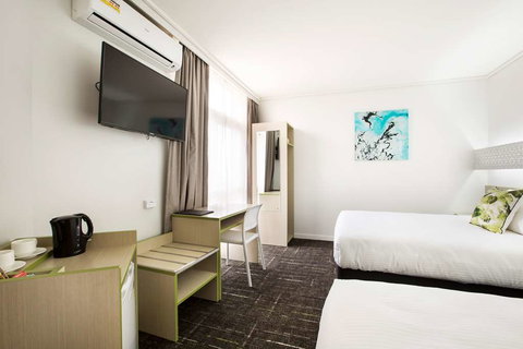 Nightcap at Sandringham Hotel - VIC Tourism 2