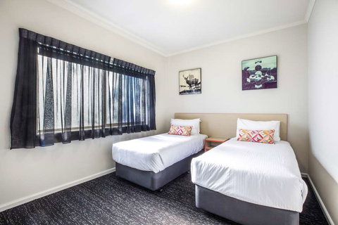 Monash Hotel - VIC Tourism 16