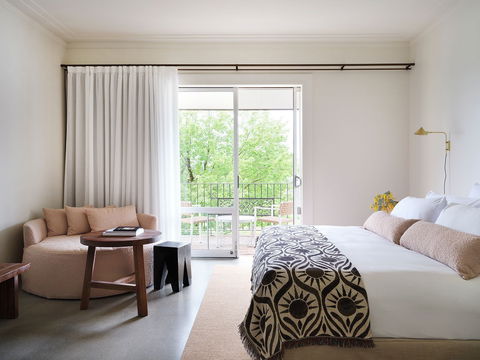 Lindenwarrah Hotel - VIC Tourism 16