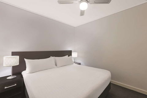 Adina Apartment Hotel Barrack Plaza - VIC Tourism 8