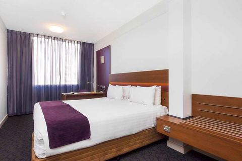Quality Hotel Ambassador Perth - VIC Tourism 4