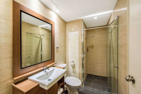 Quality Hotel Ambassador Perth - VIC Tourism 5