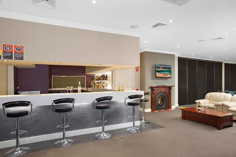 Checkers Resort & Conference Centre - VIC Tourism 1