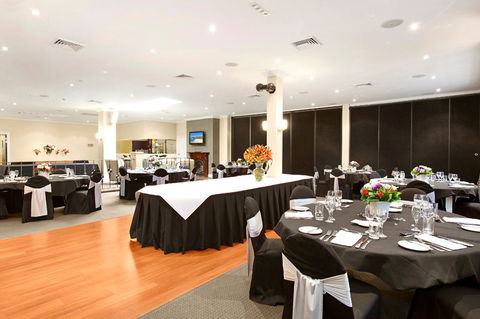 Checkers Resort & Conference Centre - VIC Tourism 5