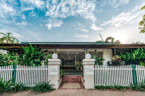 Palms City Resort - VIC Tourism 5