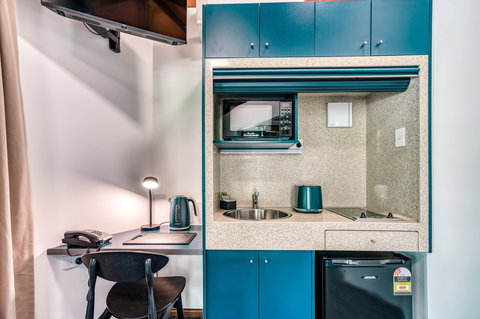 Palms City Resort - VIC Tourism 9