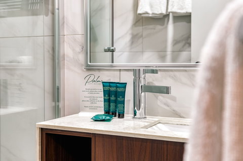 Palms City Resort - VIC Tourism 10