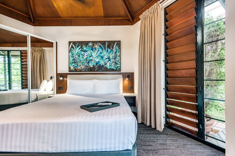 Palms City Resort - VIC Tourism 11