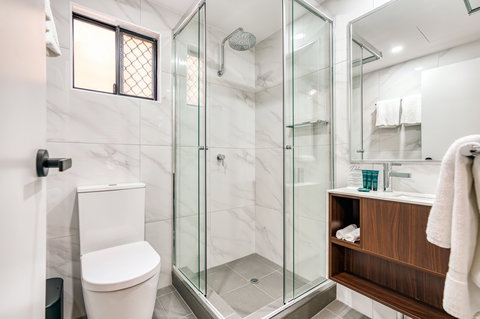 Palms City Resort - VIC Tourism 12