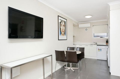 Forrest Hotel & Apartments - VIC Tourism 2
