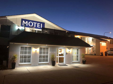 Best Western Coachman's Inn Motel - VIC Tourism 1