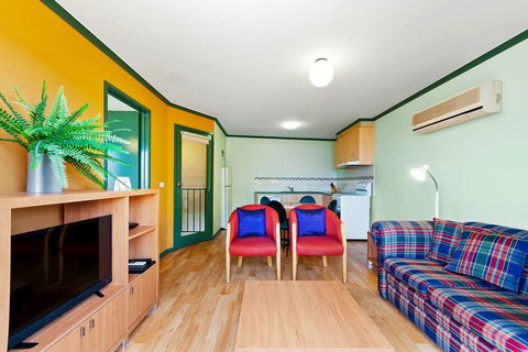 Comfort Inn & Suites Emmanuel - VIC Tourism 1