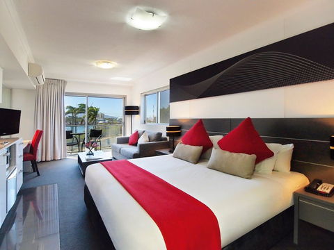 Oaks Metropole Hotel - VIC Tourism 2