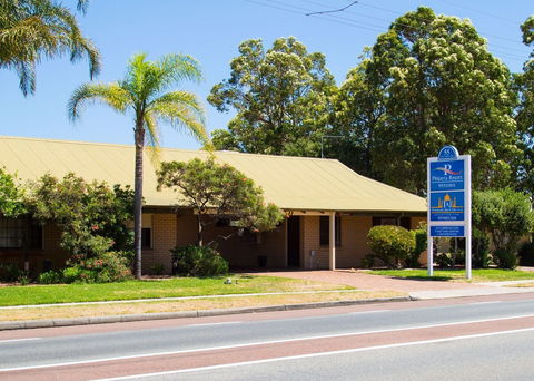 Pinjarra Resort - VIC Tourism 0