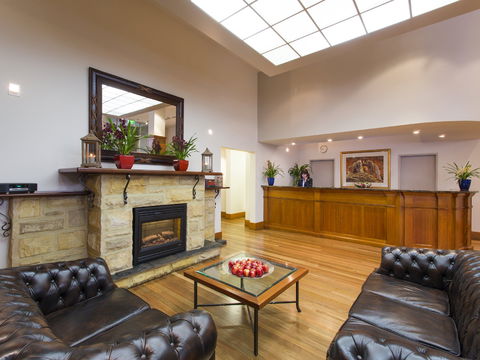 Hotel Grand Chancellor On Currie - VIC Tourism 1