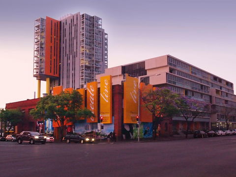 IStay Precinct - VIC Tourism 0