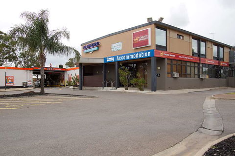 Nightcap At Playford Tavern - VIC Tourism 0