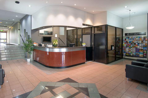Adelaide Riviera Hotel - VIC Tourism 1