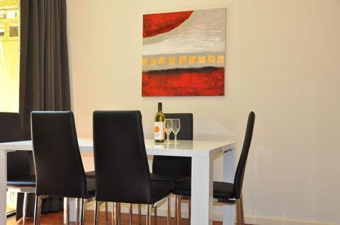 RNR Apartments, Adelaide - VIC Tourism 2
