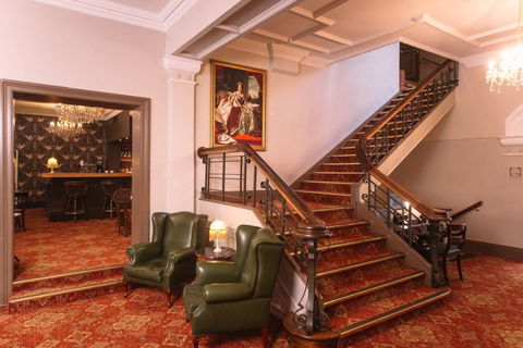 Hadley's Orient Hotel - VIC Tourism 2