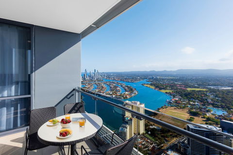 Meriton Suites Southport - VIC Tourism 2