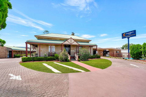 Comfort Inn Warwick - VIC Tourism 1