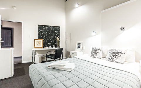 Airport Hotel Sydney - VIC Tourism 3