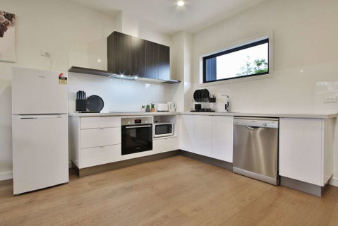 Quality Apartments Dandenong - VIC Tourism 6