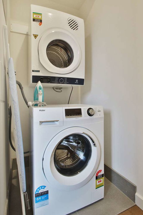 Quality Apartments Dandenong - VIC Tourism 10
