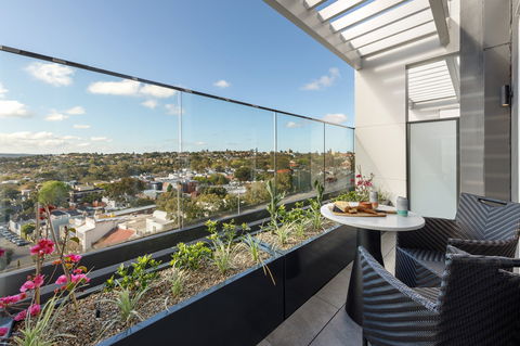 Meriton Suites Bondi Junction - VIC Tourism 1