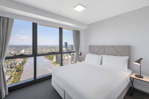 Meriton Suites Adelaide Street, Brisbane - VIC Tourism 1
