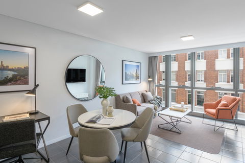 Meriton Suites Adelaide Street, Brisbane - VIC Tourism 10