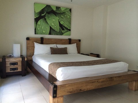 Lanai Riverside Apartments - VIC Tourism 13