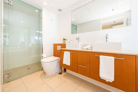 Lanai Riverside Apartments - VIC Tourism 14