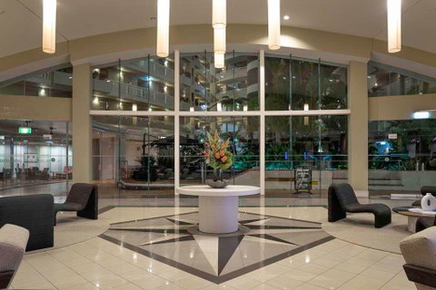 DoubleTree by Hilton Cairns - VIC Tourism 5