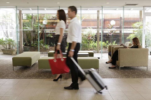 Rydges Esplanade Resort Cairns - VIC Tourism 2