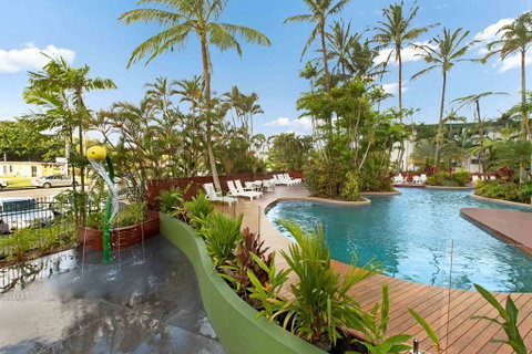 Rydges Esplanade Resort Cairns - VIC Tourism 10